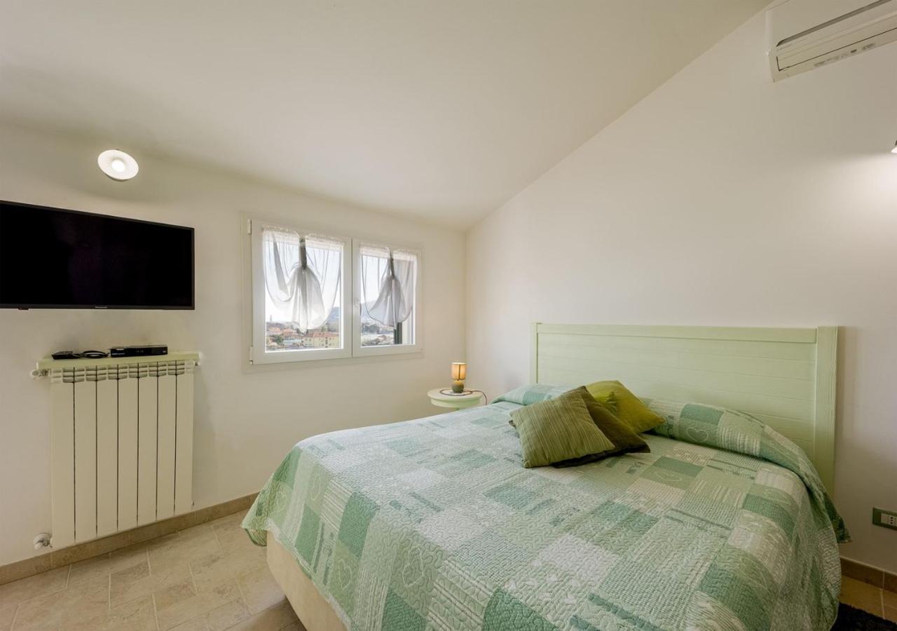 Agriturismo Le Girandole Diano Marina Kültér fotó